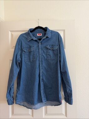 Men's Blue Wrangler Denim Button-Up Shirt